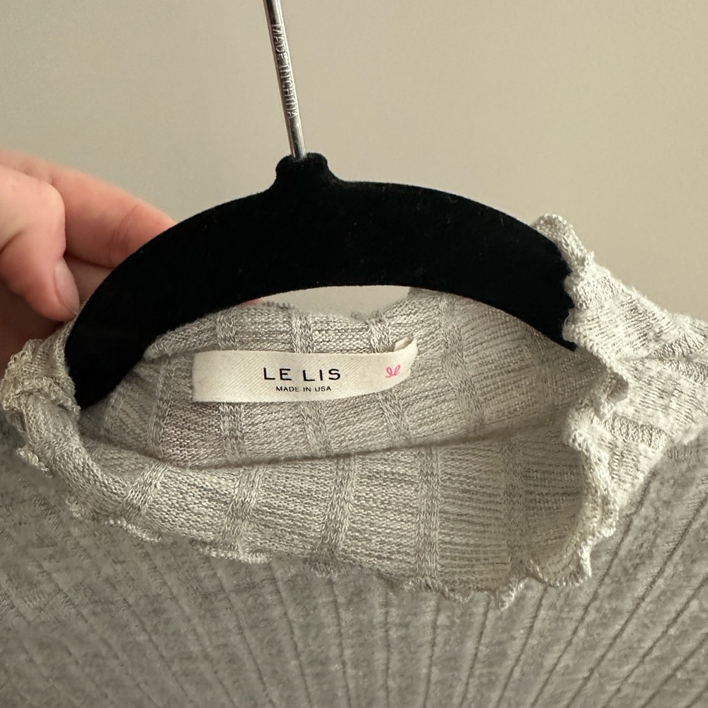 Gray Ribbed Long Sleeve Top - Picture 4 of 4